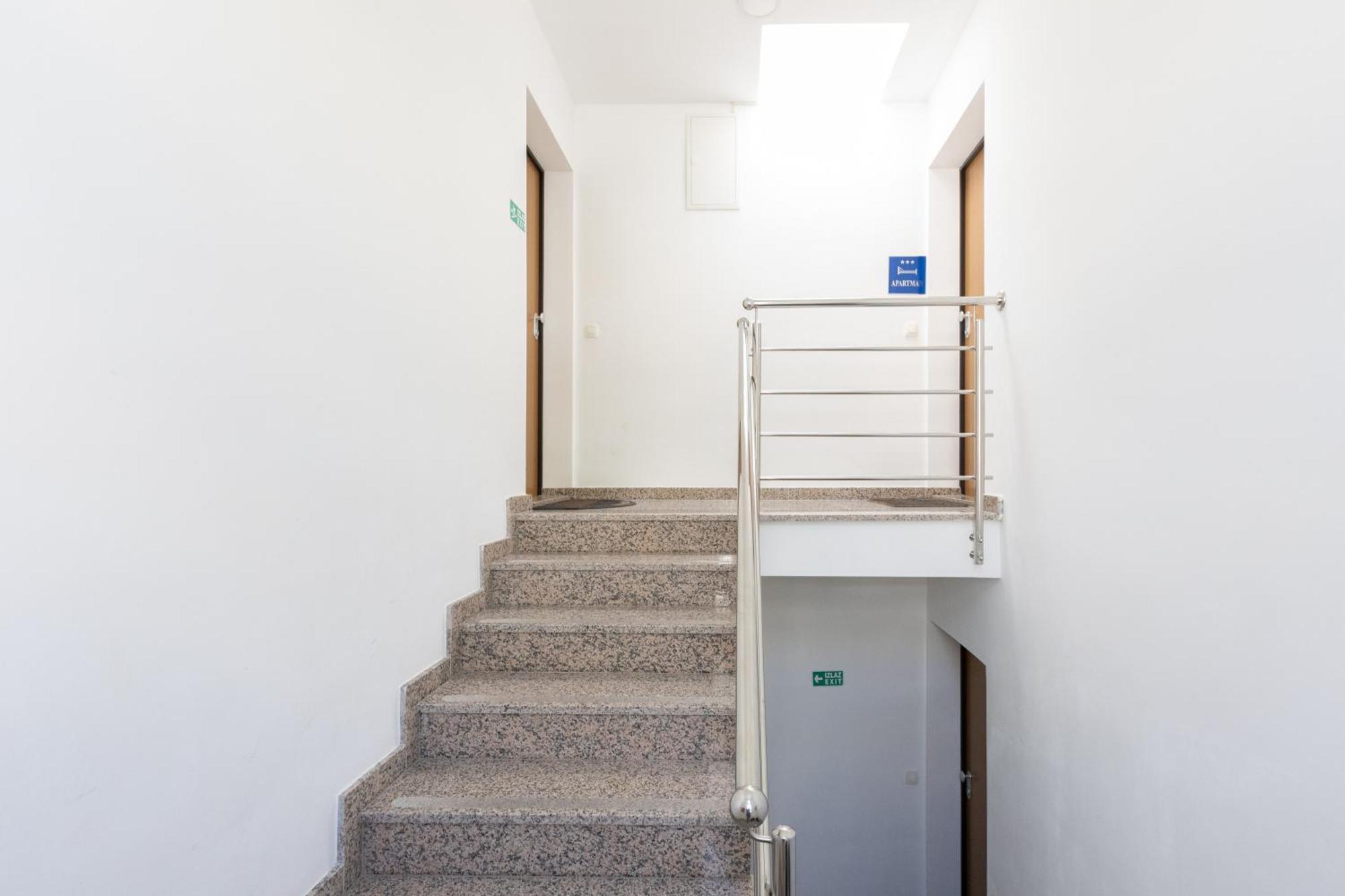 Sea View Apartments Dammi With Free Parking 马卡尔斯卡 外观 照片